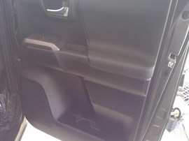 2017 TOYOTA TACOMA, GRAY, CREW CAB, 3.5L, AT, 4WD,   Z26443
